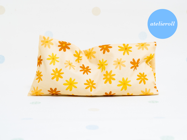 Beansprout Husk Pillow - Daisy