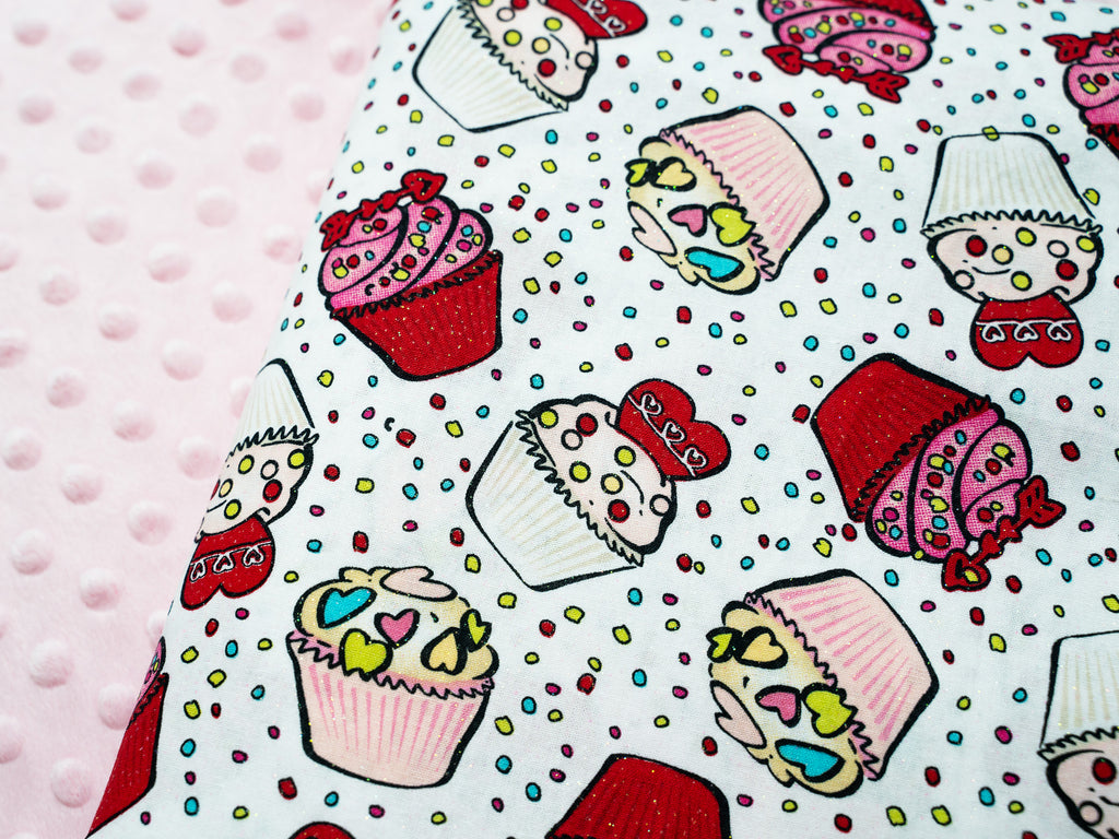 Minky Blanket - Shimmer Cupcakes