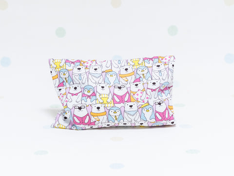 Beansprout Husk Pillow - Penguins & Polar Bears Pink (Handy)